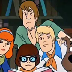 Daphne, Fred, Velma, Shaggy i Scooby-Doo zastanawiają się, gdzie jesteś.