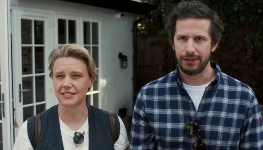 Andy Samberg w filmach i serialach, jak ten ujęty z Kate McKinnon, zawsze dostarcza niezapomnianych wrażeń.
