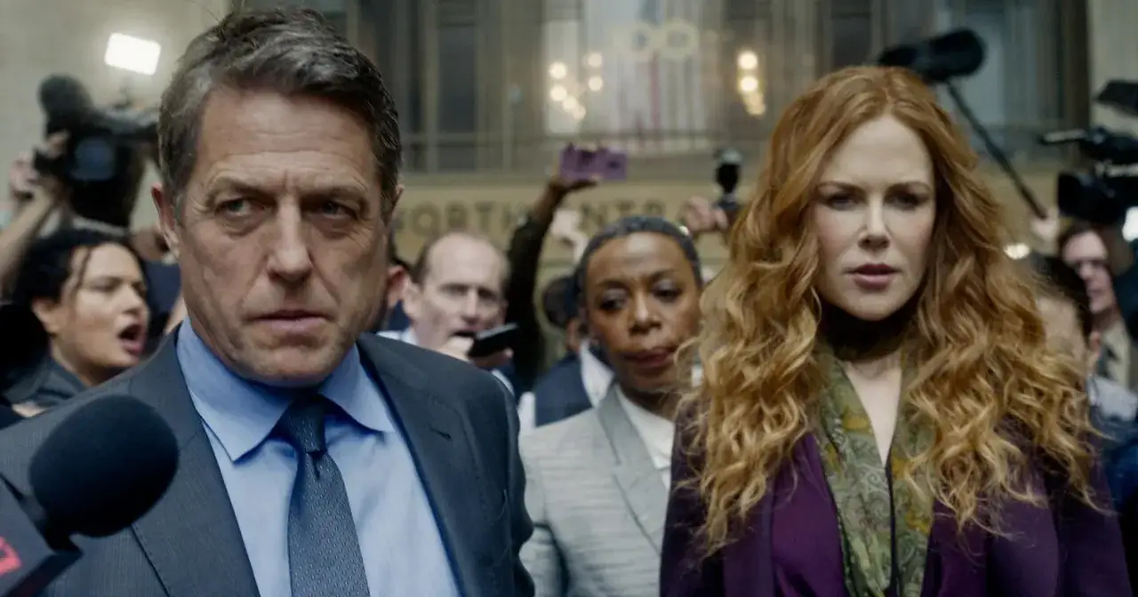 Hugh Grant i Nicole Kidman w otoczeniu mediów, jakby zaczynali od nowa serial.