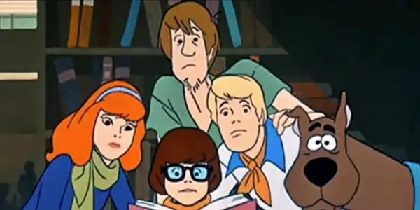 Daphne, Fred, Velma, Shaggy i Scooby-Doo zastanawiają się, gdzie jesteś.